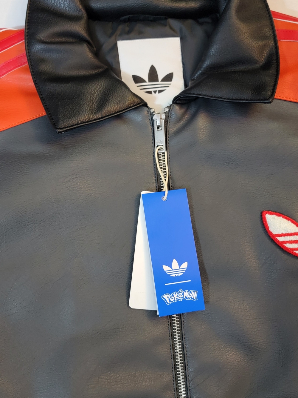adidas Originals Men's Large Charizard 8 Ball Jacket - Orange/Black NWT - Picture 4 of 6